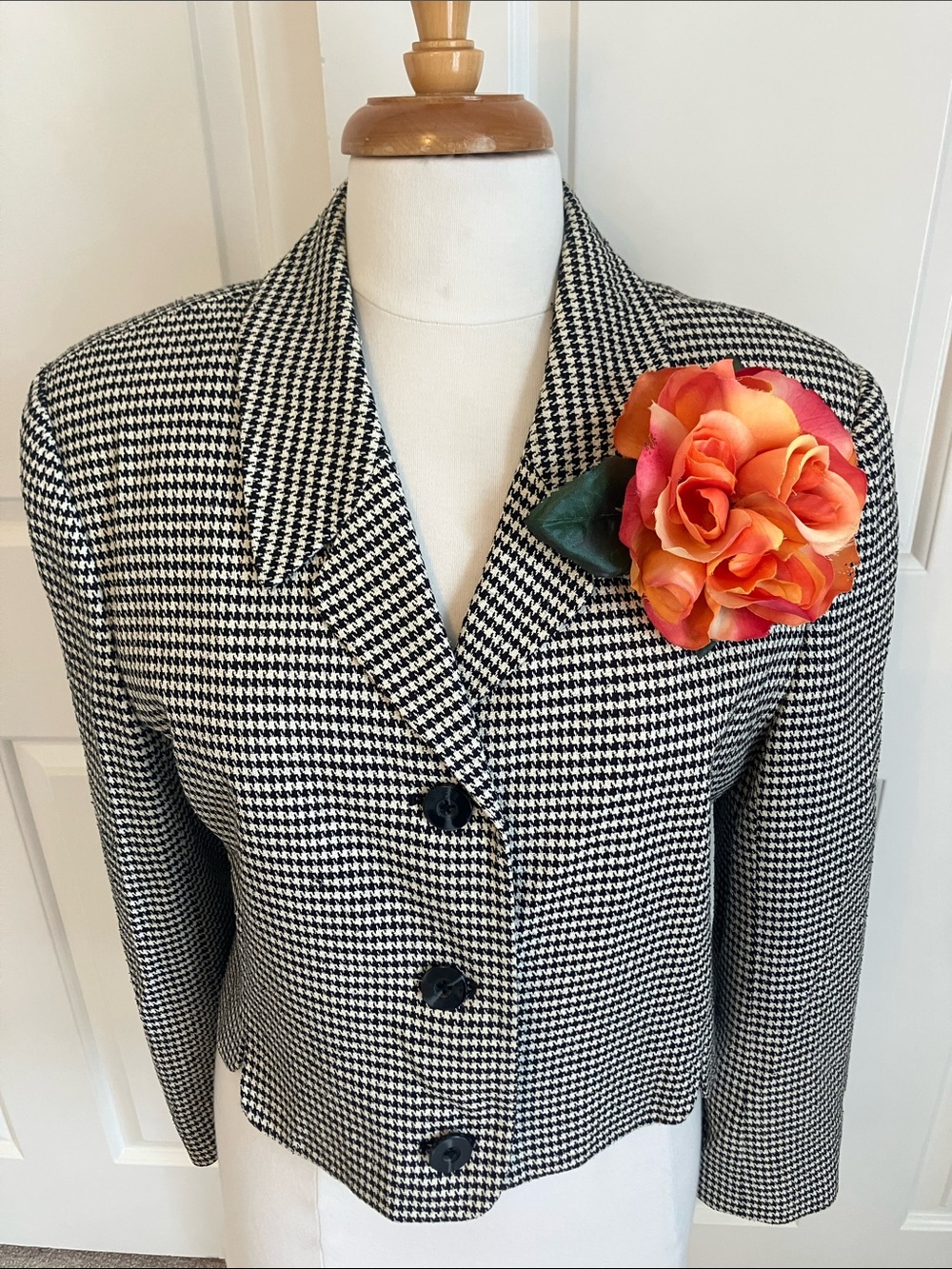 Tailored Black & White Houndstooth Women's Blazer